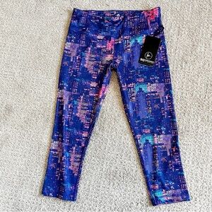 90 Degree by Reflex Womens Leggings Sz L Cropped Cityscapes Purple Teal Pink